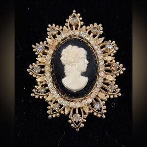Vintage Francois Clear Rhinestone Gold Tone Large Cameo Brooch Pendant Duo